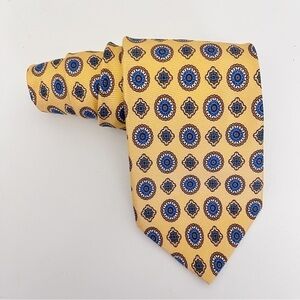 Jos. A. Bank Yellow Medallion Print Hand Sewn 100% Silk Tie